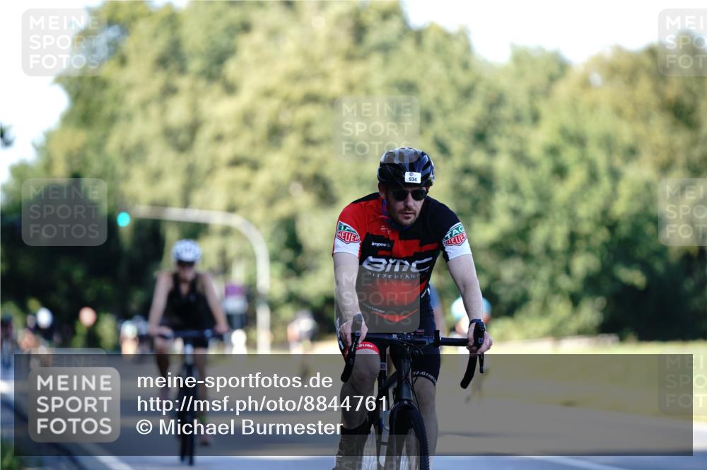 07.09.2025 - 19. Norderstedt Triathlon Michael Burmester http://msf.ph/oto/8844761 07.09.2025 16:01:48 Radfahren 934, 941, 947, 1047 meine-sportfotos.de