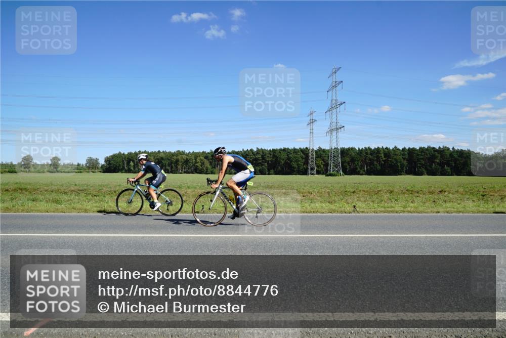 07.09.2025 - 19. Norderstedt Triathlon Michael Burmester http://msf.ph/oto/8844776 07.09.2025 14:54:06 Radfahren  meine-sportfotos.de