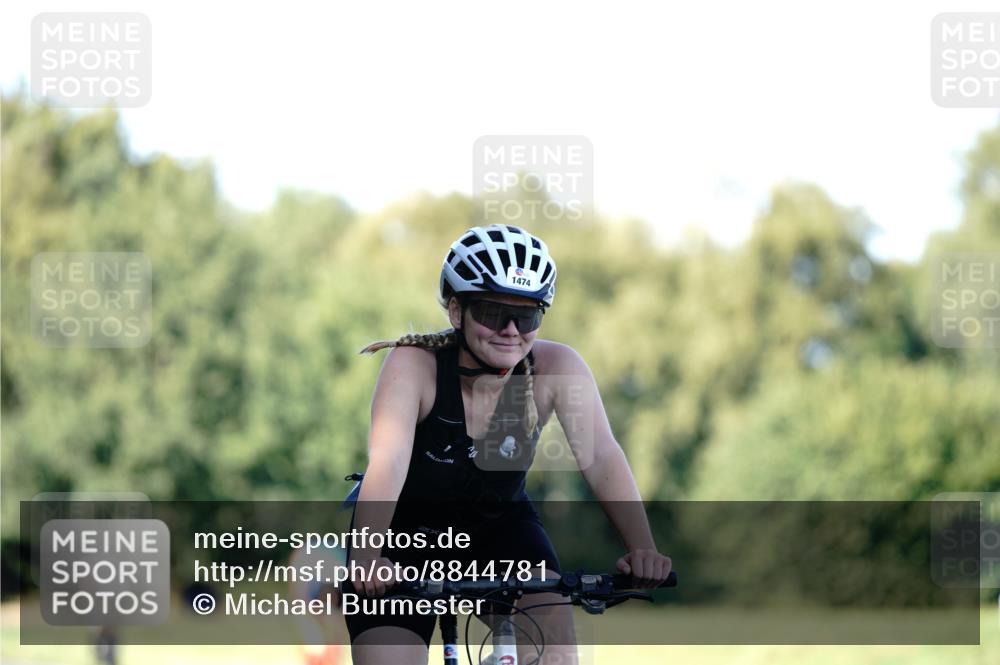 07.09.2025 - 19. Norderstedt Triathlon Michael Burmester http://msf.ph/oto/8844781 07.09.2025 16:01:51 Radfahren 538, 934, 947, 1474 meine-sportfotos.de