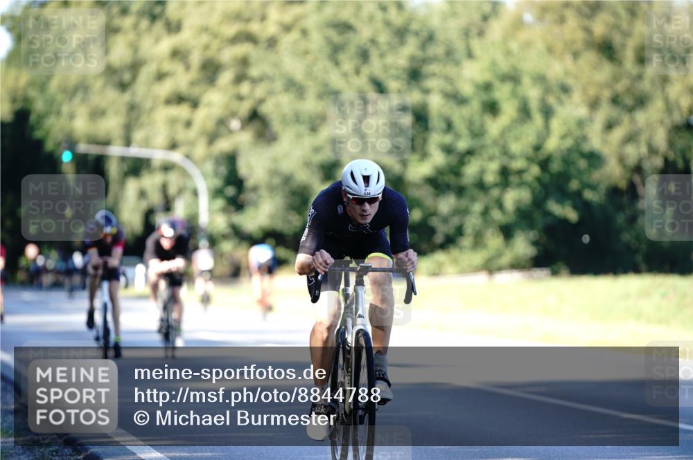 07.09.2025 - 19. Norderstedt Triathlon Michael Burmester http://msf.ph/oto/8844788 07.09.2025 16:01:54 Radfahren 494, 538, 1474, 1591 meine-sportfotos.de