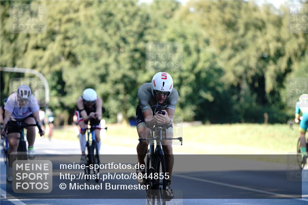 07.09.2025 - 19. Norderstedt Triathlon Michael Burmester http://msf.ph/oto/8844855 07.09.2025 16:02:04 Radfahren 512, 550, 944, 1044, 1610 meine-sportfotos.de