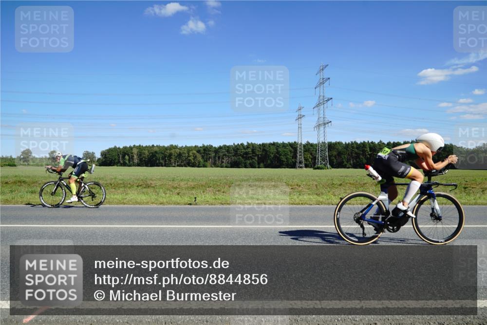07.09.2025 - 19. Norderstedt Triathlon Michael Burmester http://msf.ph/oto/8844856 07.09.2025 14:54:38 Radfahren 391, 437, 474, 1503 meine-sportfotos.de