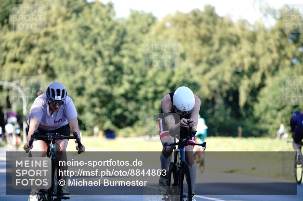07.09.2025 - 19. Norderstedt Triathlon Michael Burmester http://msf.ph/oto/8844863 07.09.2025 16:02:05 Radfahren 512, 550, 944, 1044, 1610 meine-sportfotos.de