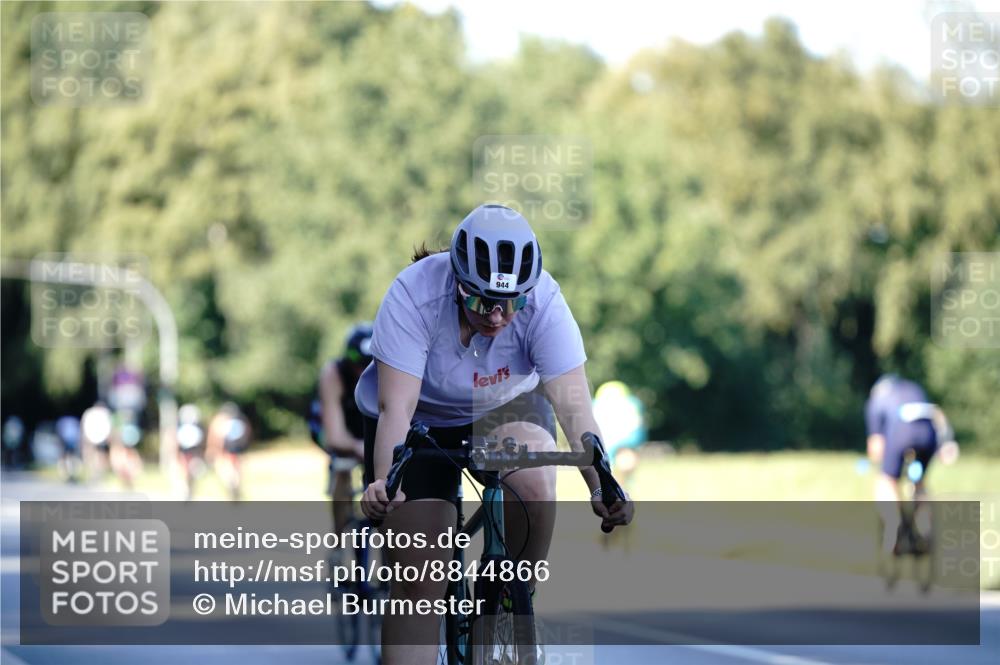 07.09.2025 - 19. Norderstedt Triathlon Michael Burmester http://msf.ph/oto/8844866 07.09.2025 16:02:05 Radfahren 512, 550, 944, 1044, 1610 meine-sportfotos.de