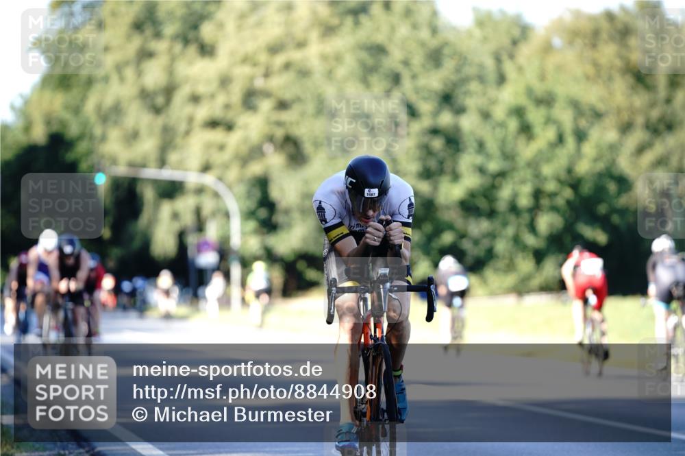 07.09.2025 - 19. Norderstedt Triathlon Michael Burmester http://msf.ph/oto/8844908 07.09.2025 16:02:20 Radfahren 431, 502, 1050, 1587 meine-sportfotos.de
