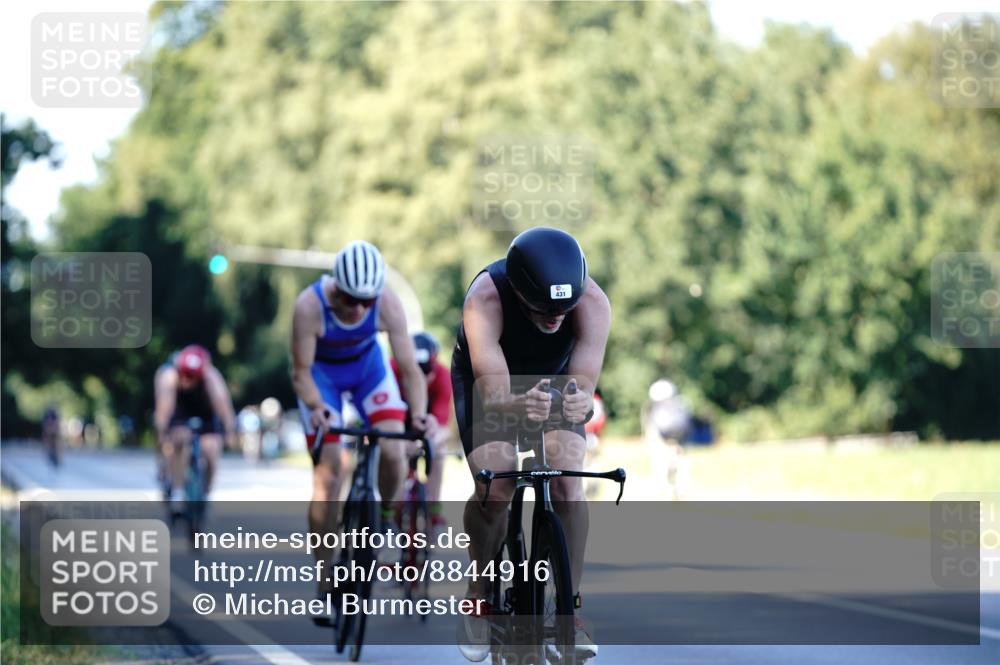 07.09.2025 - 19. Norderstedt Triathlon Michael Burmester http://msf.ph/oto/8844916 07.09.2025 16:02:22 Radfahren 431, 502, 1060, 1587, 1595 meine-sportfotos.de