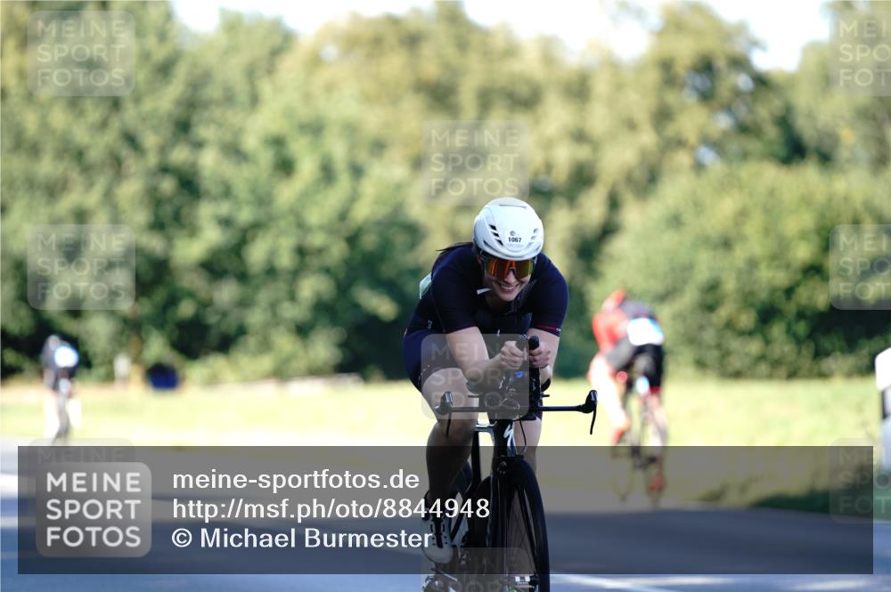 07.09.2025 - 19. Norderstedt Triathlon Michael Burmester http://msf.ph/oto/8844948 07.09.2025 16:02:27 Radfahren 893, 1060, 1067, 1076, 1595 meine-sportfotos.de
