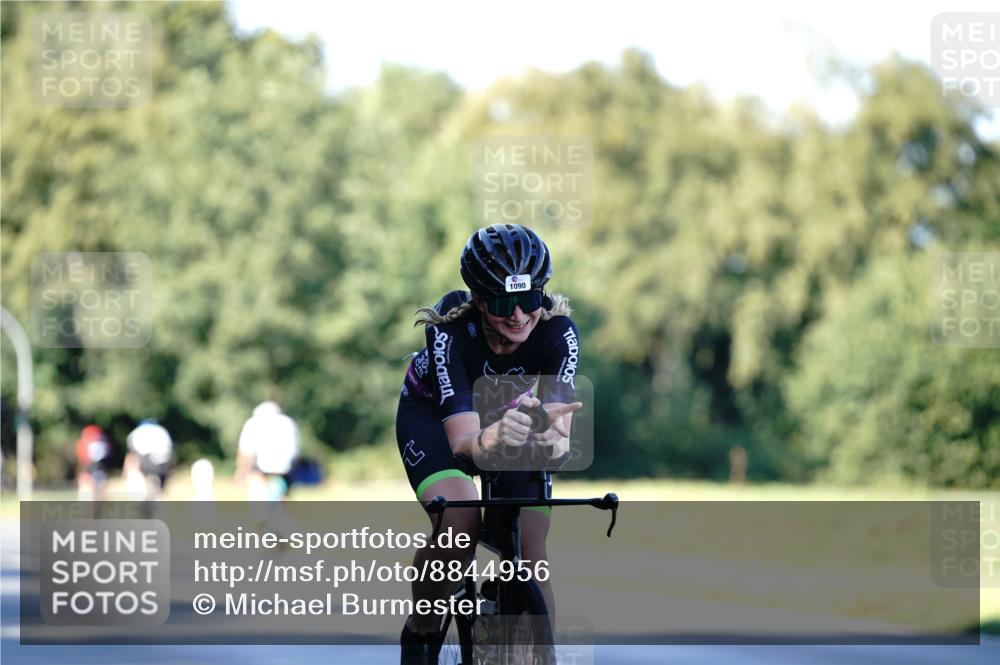 07.09.2025 - 19. Norderstedt Triathlon Michael Burmester http://msf.ph/oto/8844956 07.09.2025 16:02:33 Radfahren 1090 meine-sportfotos.de