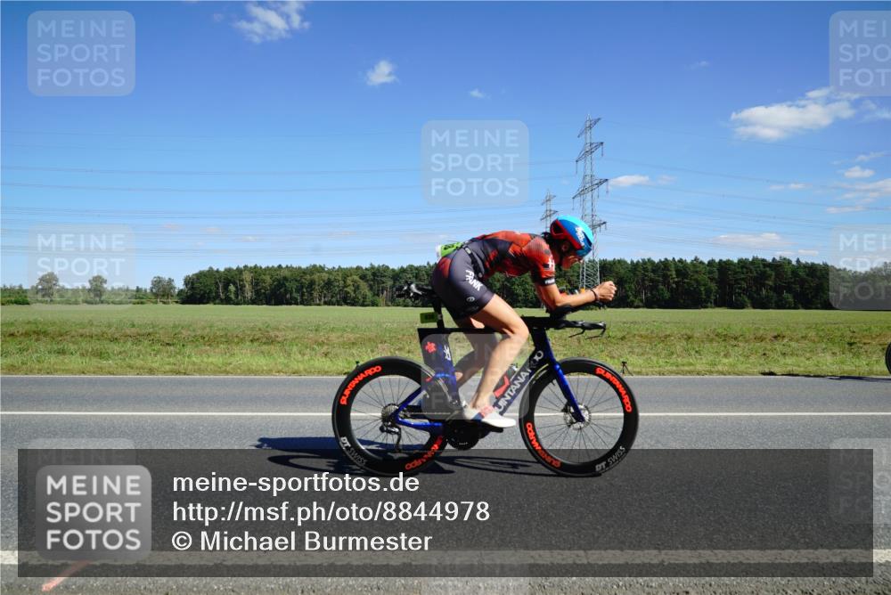 07.09.2025 - 19. Norderstedt Triathlon Michael Burmester http://msf.ph/oto/8844978 07.09.2025 14:56:32 Radfahren 438 meine-sportfotos.de