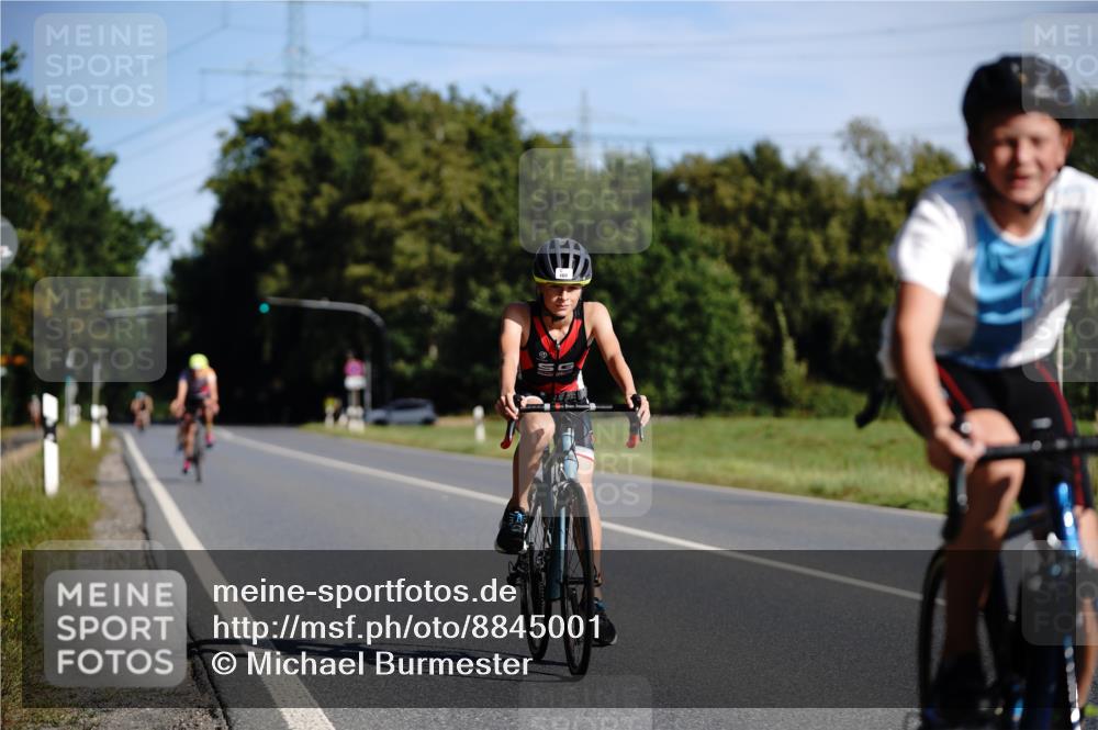 07.09.2025 - 19. Norderstedt Triathlon Michael Burmester http://msf.ph/oto/8845001 07.09.2025 10:42:34 Radfahren 107, 689 meine-sportfotos.de