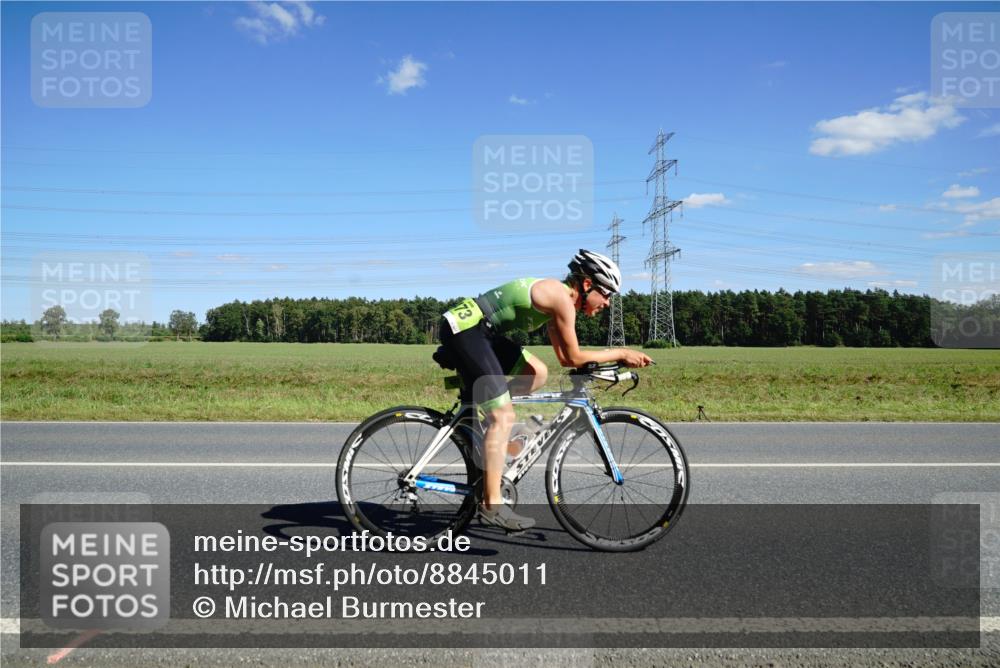 07.09.2025 - 19. Norderstedt Triathlon Michael Burmester http://msf.ph/oto/8845011 07.09.2025 14:56:55 Radfahren 473, 1447 meine-sportfotos.de