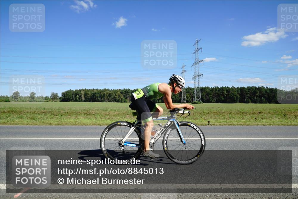 07.09.2025 - 19. Norderstedt Triathlon Michael Burmester http://msf.ph/oto/8845013 07.09.2025 14:56:55 Radfahren 473, 1447 meine-sportfotos.de