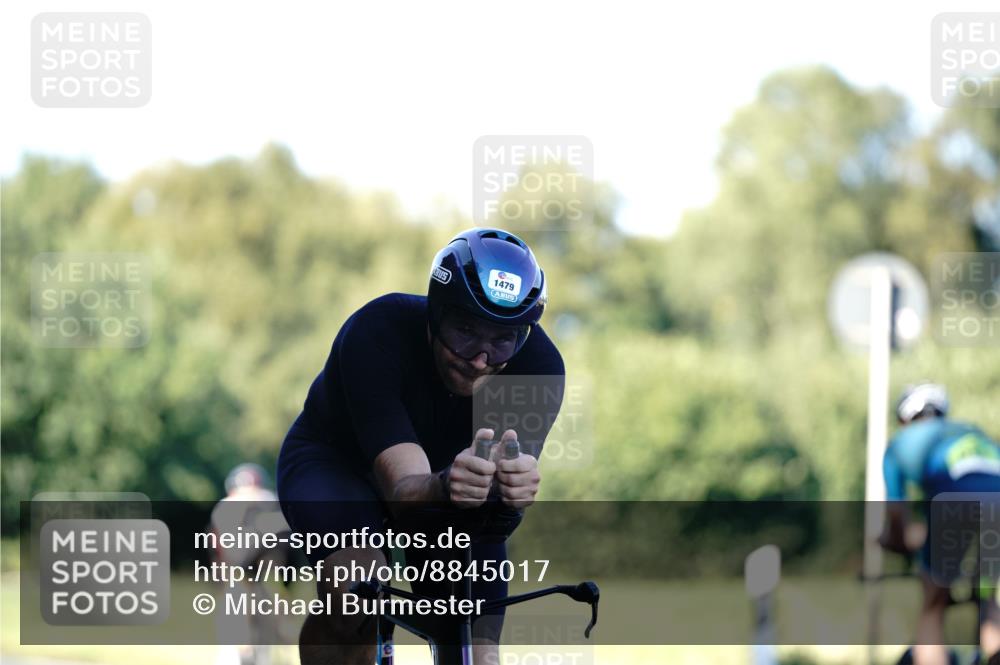 07.09.2025 - 19. Norderstedt Triathlon Michael Burmester http://msf.ph/oto/8845017 07.09.2025 16:02:53 Radfahren 487, 520, 1413, 1479 meine-sportfotos.de