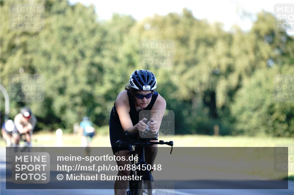 07.09.2025 - 19. Norderstedt Triathlon Michael Burmester http://msf.ph/oto/8845048 07.09.2025 16:02:59 Radfahren 372, 515, 951, 1043, 1100 meine-sportfotos.de