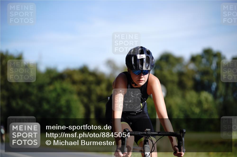 07.09.2025 - 19. Norderstedt Triathlon Michael Burmester http://msf.ph/oto/8845054 07.09.2025 10:43:03 Radfahren 635, 693 meine-sportfotos.de