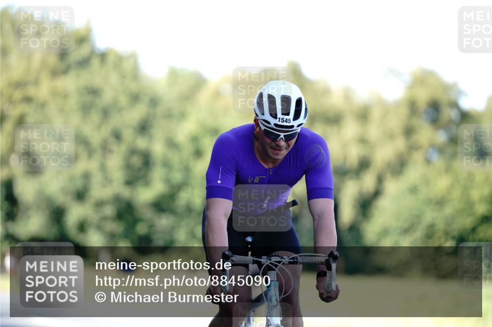 07.09.2025 - 19. Norderstedt Triathlon Michael Burmester http://msf.ph/oto/8845090 07.09.2025 16:03:06 Radfahren 535, 1545 meine-sportfotos.de