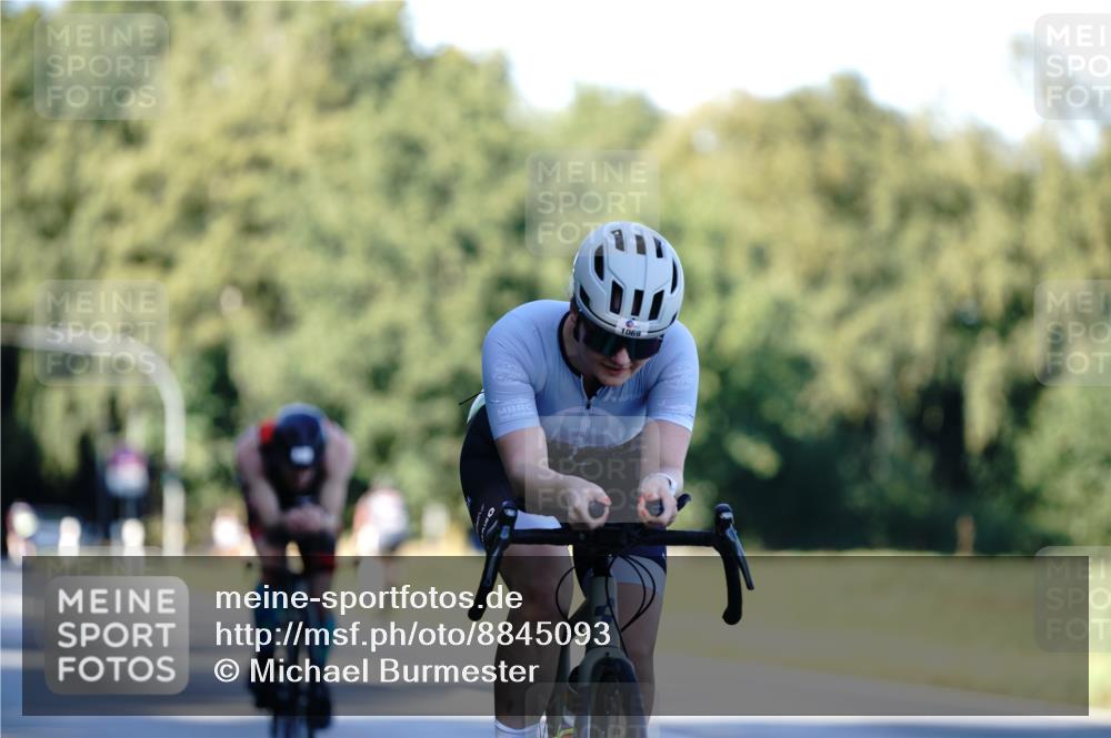 07.09.2025 - 19. Norderstedt Triathlon Michael Burmester http://msf.ph/oto/8845093 07.09.2025 16:03:09 Radfahren 524, 1069, 1545 meine-sportfotos.de