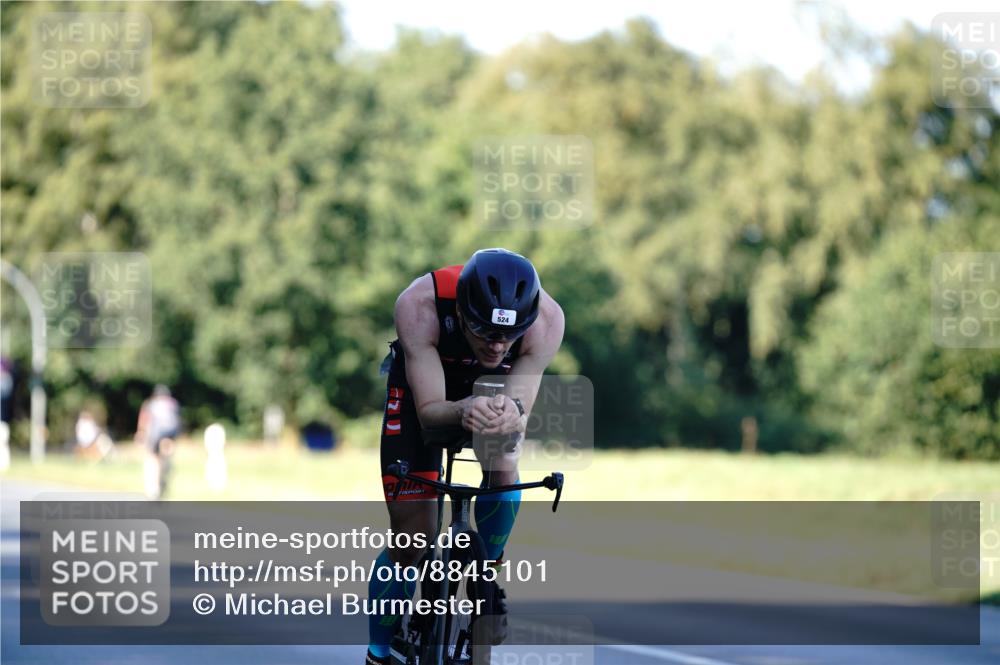 07.09.2025 - 19. Norderstedt Triathlon Michael Burmester http://msf.ph/oto/8845101 07.09.2025 16:03:10 Radfahren 524, 1069, 1545 meine-sportfotos.de