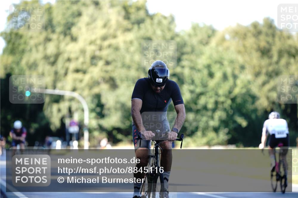 07.09.2025 - 19. Norderstedt Triathlon Michael Burmester http://msf.ph/oto/8845116 07.09.2025 16:03:17 Radfahren 1442, 1582 meine-sportfotos.de