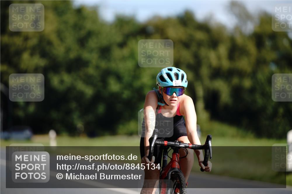 07.09.2025 - 19. Norderstedt Triathlon Michael Burmester http://msf.ph/oto/8845134 07.09.2025 10:44:01 Radfahren 113 meine-sportfotos.de