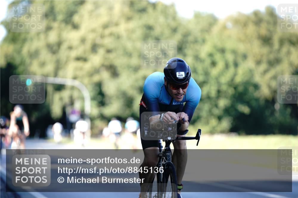 07.09.2025 - 19. Norderstedt Triathlon Michael Burmester http://msf.ph/oto/8845136 07.09.2025 16:03:23 Radfahren 497, 1625 meine-sportfotos.de