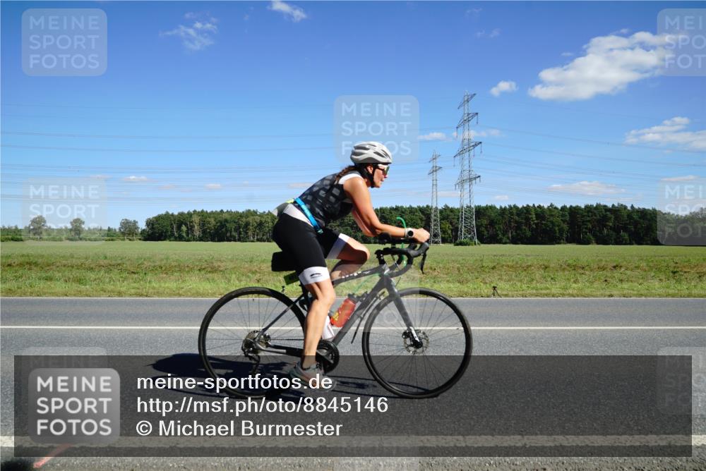 07.09.2025 - 19. Norderstedt Triathlon Michael Burmester http://msf.ph/oto/8845146 07.09.2025 14:58:47 Radfahren 461, 1480 meine-sportfotos.de