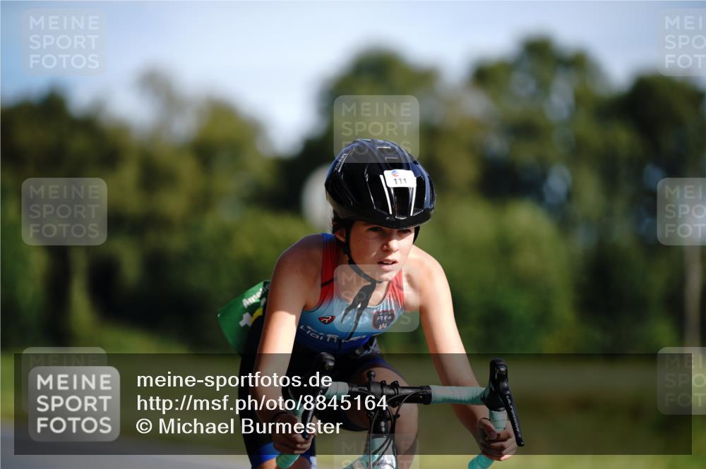 07.09.2025 - 19. Norderstedt Triathlon Michael Burmester http://msf.ph/oto/8845164 07.09.2025 10:44:21 Radfahren 111 meine-sportfotos.de