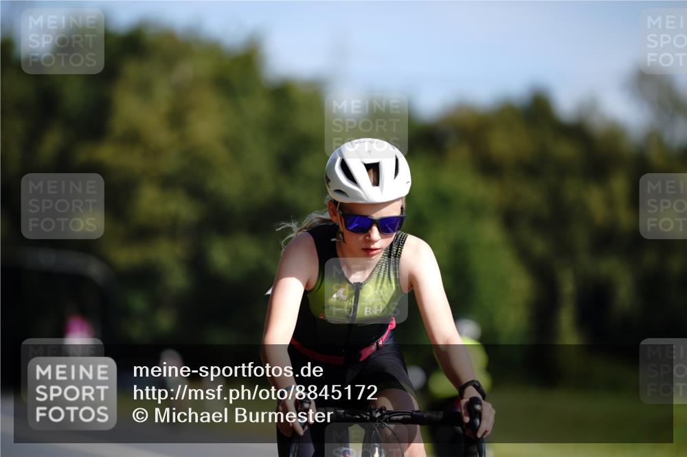 07.09.2025 - 19. Norderstedt Triathlon Michael Burmester http://msf.ph/oto/8845172 07.09.2025 10:44:32 Radfahren 127 meine-sportfotos.de