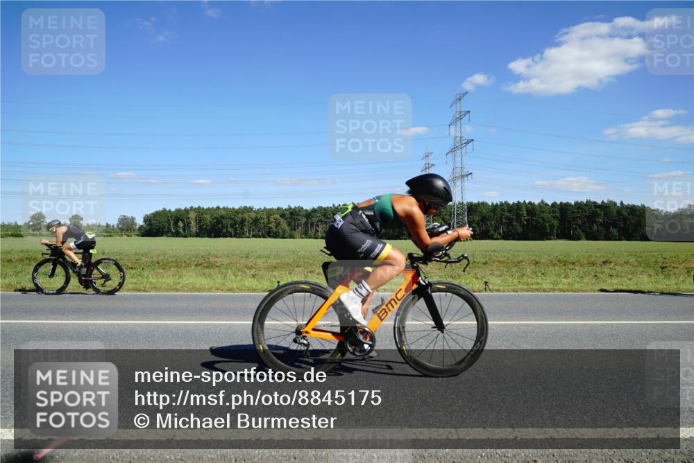 07.09.2025 - 19. Norderstedt Triathlon Michael Burmester http://msf.ph/oto/8845175 07.09.2025 14:59:28 Radfahren 469, 475, 1500 meine-sportfotos.de