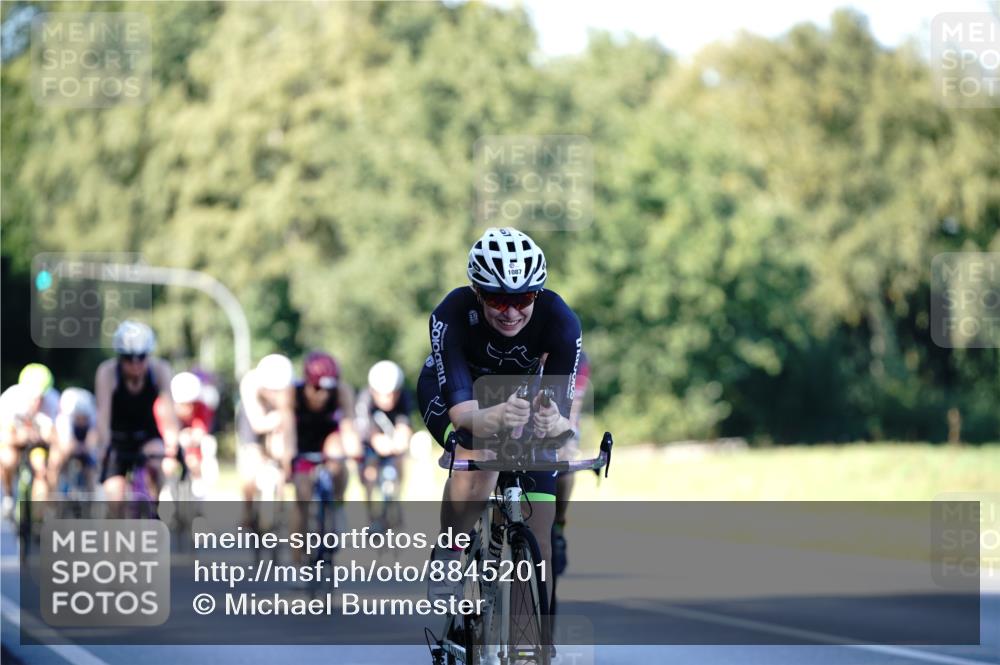 07.09.2025 - 19. Norderstedt Triathlon Michael Burmester http://msf.ph/oto/8845201 07.09.2025 16:03:41 Radfahren 507, 519, 542, 1049, 1058, 1074, 1087, 1088, 1586 meine-sportfotos.de