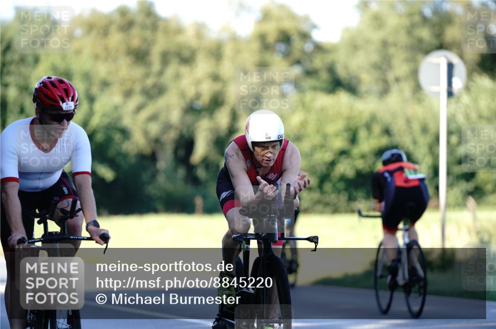 07.09.2025 - 19. Norderstedt Triathlon Michael Burmester http://msf.ph/oto/8845220 07.09.2025 16:03:45 Radfahren 415, 505, 507, 519, 542, 1049, 1058, 1087, 1088, 1537, 1584, 1586 meine-sportfotos.de