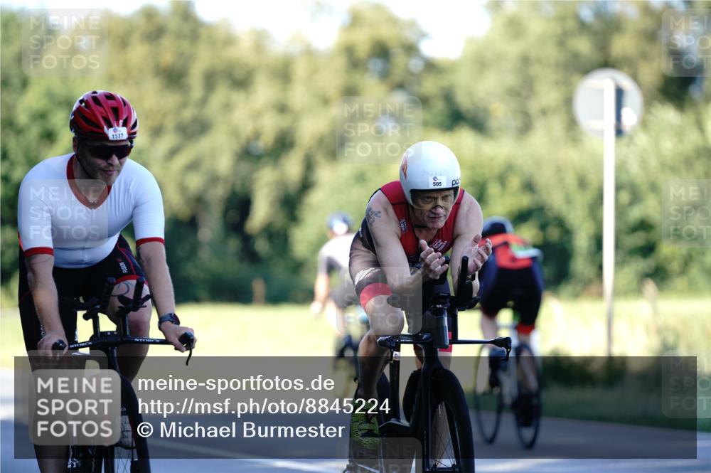 07.09.2025 - 19. Norderstedt Triathlon Michael Burmester http://msf.ph/oto/8845224 07.09.2025 16:03:45 Radfahren 415, 505, 507, 519, 542, 1049, 1058, 1087, 1088, 1537, 1584, 1586 meine-sportfotos.de