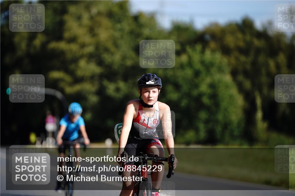 07.09.2025 - 19. Norderstedt Triathlon Michael Burmester http://msf.ph/oto/8845229 07.09.2025 10:45:30 Radfahren 75, 133 meine-sportfotos.de