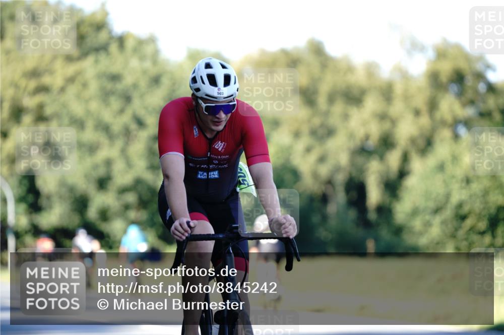 07.09.2025 - 19. Norderstedt Triathlon Michael Burmester http://msf.ph/oto/8845242 07.09.2025 16:03:50 Radfahren 503, 956 meine-sportfotos.de