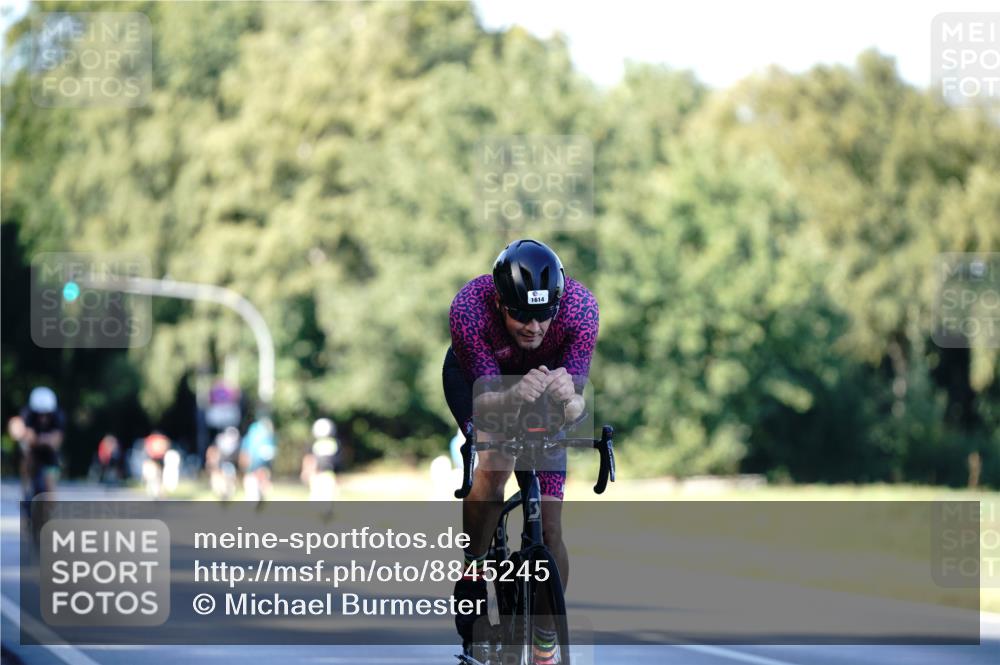 07.09.2025 - 19. Norderstedt Triathlon Michael Burmester http://msf.ph/oto/8845245 07.09.2025 16:03:54 Radfahren 503, 1554, 1614 meine-sportfotos.de