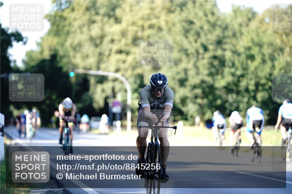 07.09.2025 - 19. Norderstedt Triathlon Michael Burmester http://msf.ph/oto/8845256 07.09.2025 16:03:59 Radfahren 509, 1554 meine-sportfotos.de