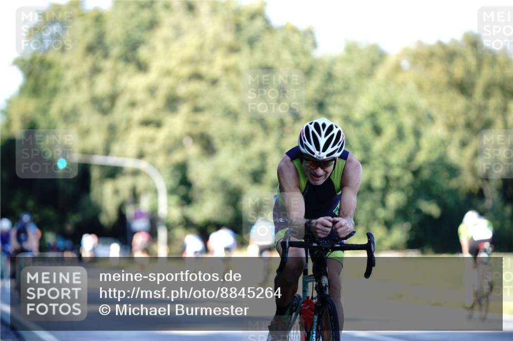 07.09.2025 - 19. Norderstedt Triathlon Michael Burmester http://msf.ph/oto/8845264 07.09.2025 16:04:02 Radfahren 509, 1455 meine-sportfotos.de