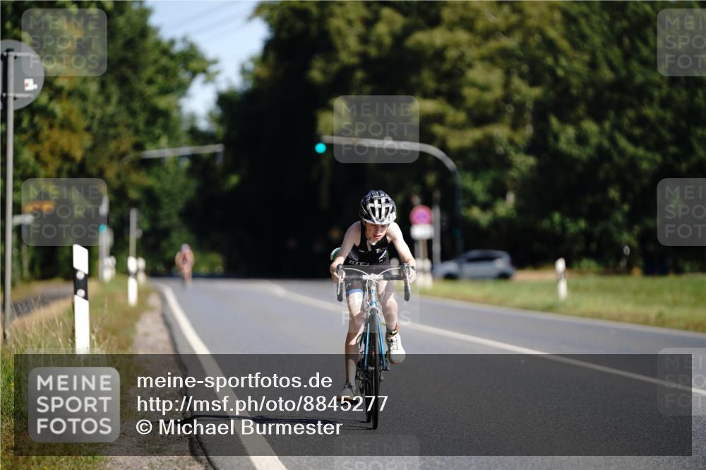 07.09.2025 - 19. Norderstedt Triathlon Michael Burmester http://msf.ph/oto/8845277 07.09.2025 10:46:38 Radfahren 66 meine-sportfotos.de