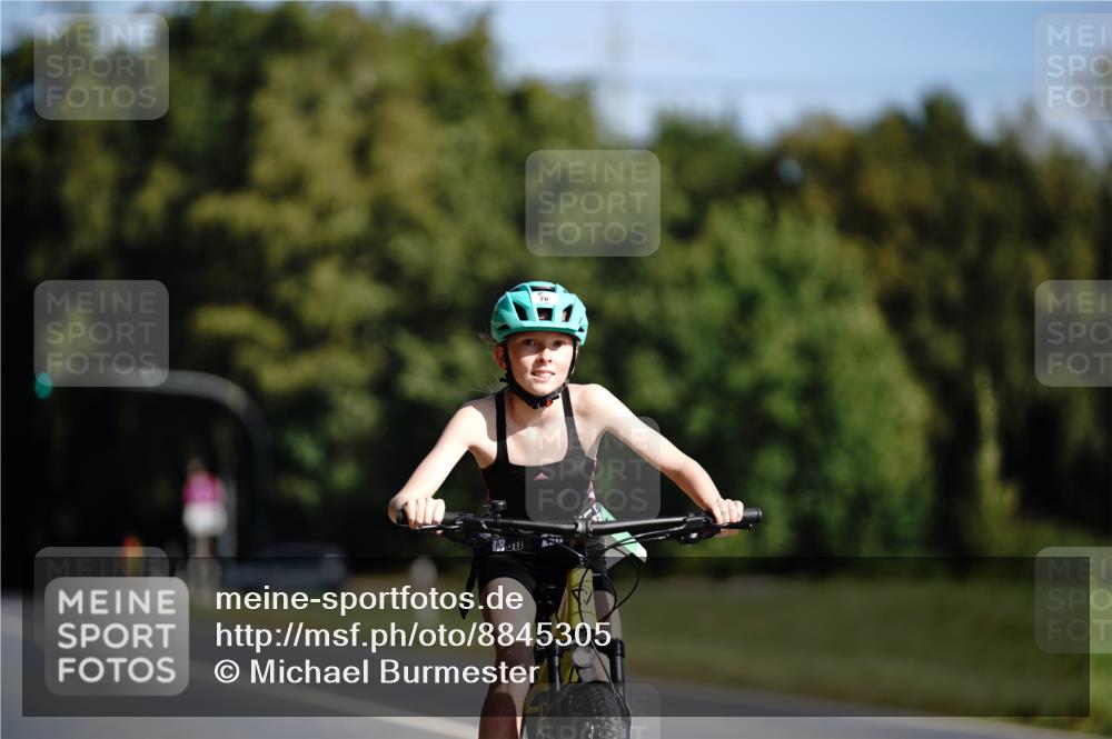 07.09.2025 - 19. Norderstedt Triathlon Michael Burmester http://msf.ph/oto/8845305 07.09.2025 10:48:44 Radfahren 78 meine-sportfotos.de