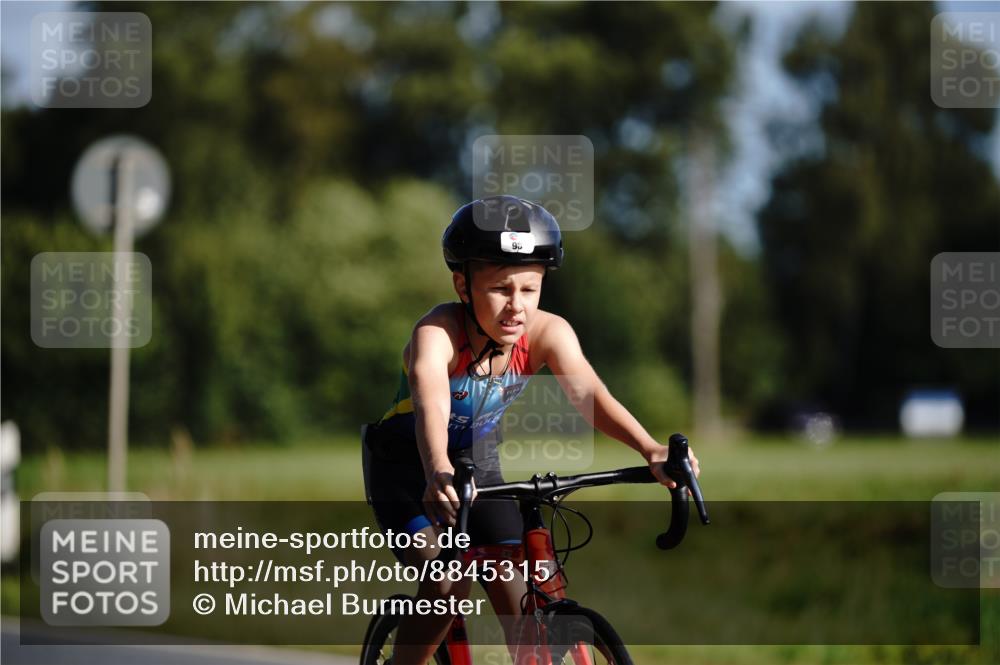 07.09.2025 - 19. Norderstedt Triathlon Michael Burmester http://msf.ph/oto/8845315 07.09.2025 10:50:38 Radfahren 98 meine-sportfotos.de