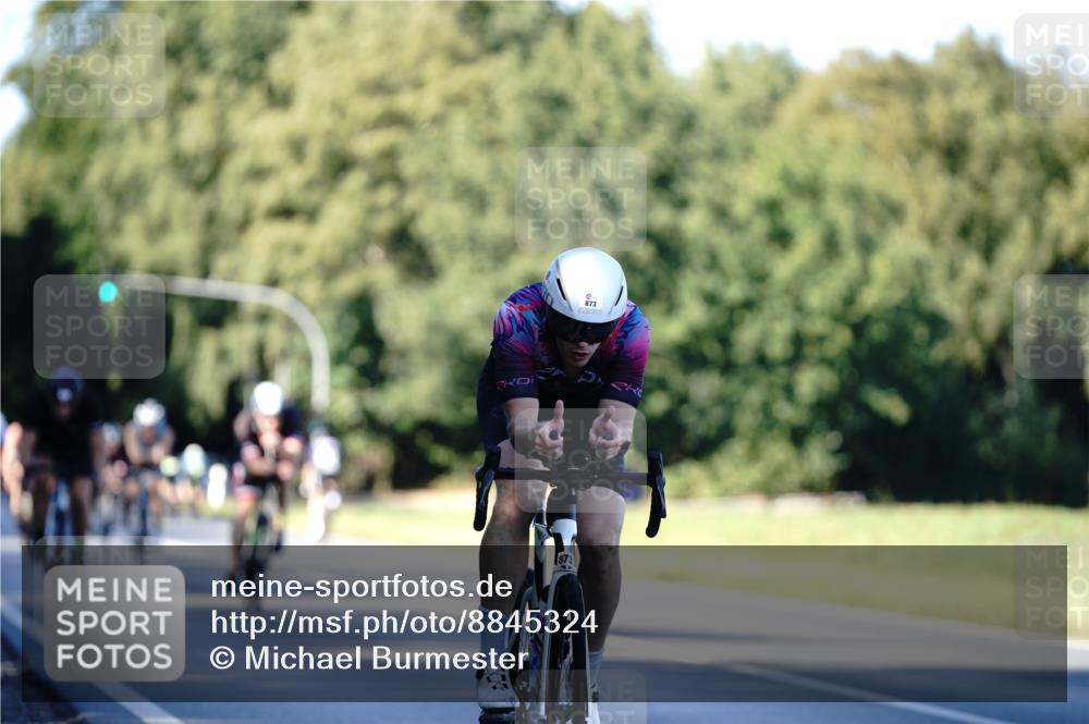07.09.2025 - 19. Norderstedt Triathlon Michael Burmester http://msf.ph/oto/8845324 07.09.2025 16:04:35 Radfahren 873, 953, 1444, 1592 meine-sportfotos.de