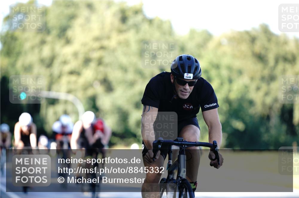 07.09.2025 - 19. Norderstedt Triathlon Michael Burmester http://msf.ph/oto/8845332 07.09.2025 16:04:39 Radfahren 534, 547, 873, 940, 949, 1410, 1448, 1577, 1620 meine-sportfotos.de