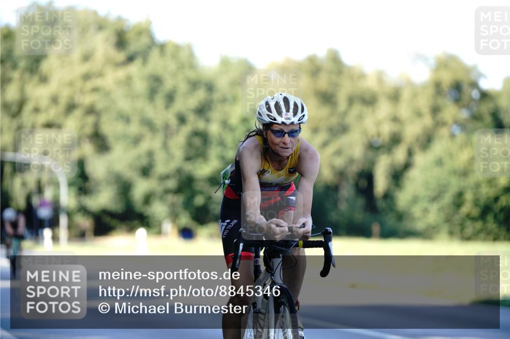 07.09.2025 - 19. Norderstedt Triathlon Michael Burmester http://msf.ph/oto/8845346 07.09.2025 16:04:43 Radfahren 534, 940, 949, 1063, 1410, 1553, 1577, 1620 meine-sportfotos.de