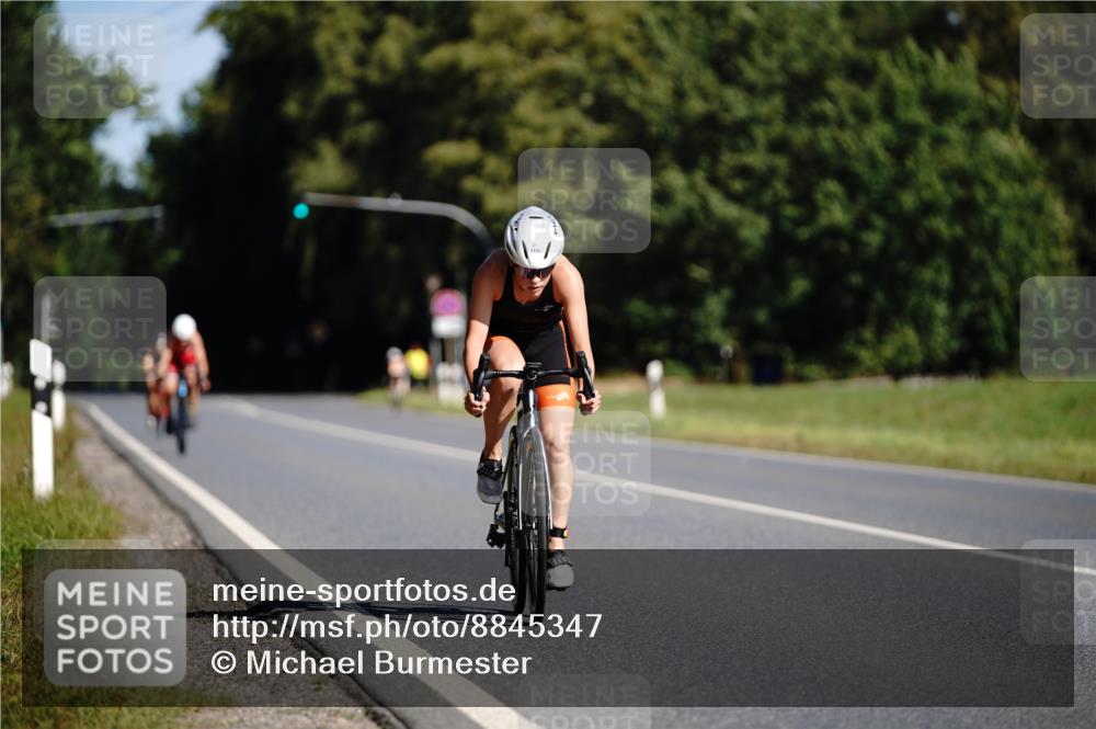 07.09.2025 - 19. Norderstedt Triathlon Michael Burmester http://msf.ph/oto/8845347 07.09.2025 11:01:49 Radfahren 1191 meine-sportfotos.de