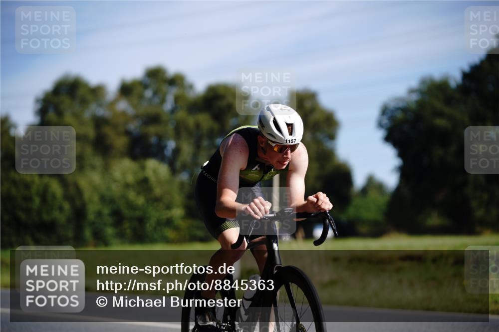 07.09.2025 - 19. Norderstedt Triathlon Michael Burmester http://msf.ph/oto/8845363 07.09.2025 11:02:19 Radfahren 1157 meine-sportfotos.de