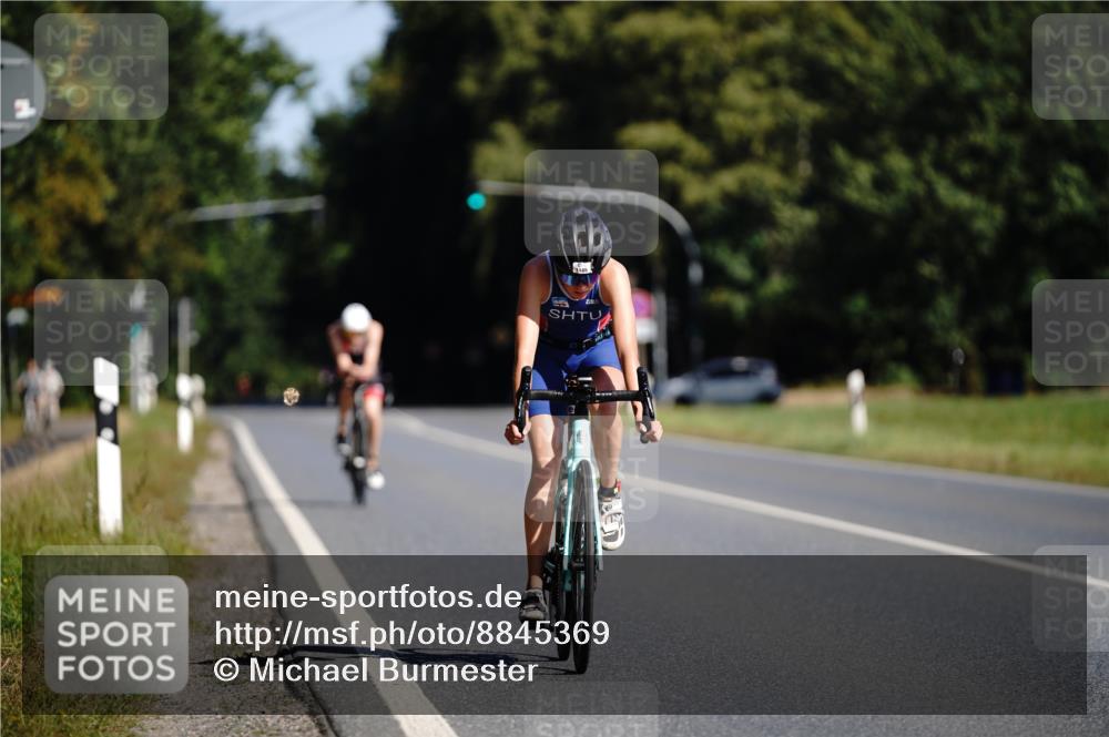 07.09.2025 - 19. Norderstedt Triathlon Michael Burmester http://msf.ph/oto/8845369 07.09.2025 11:02:39 Radfahren 1185 meine-sportfotos.de