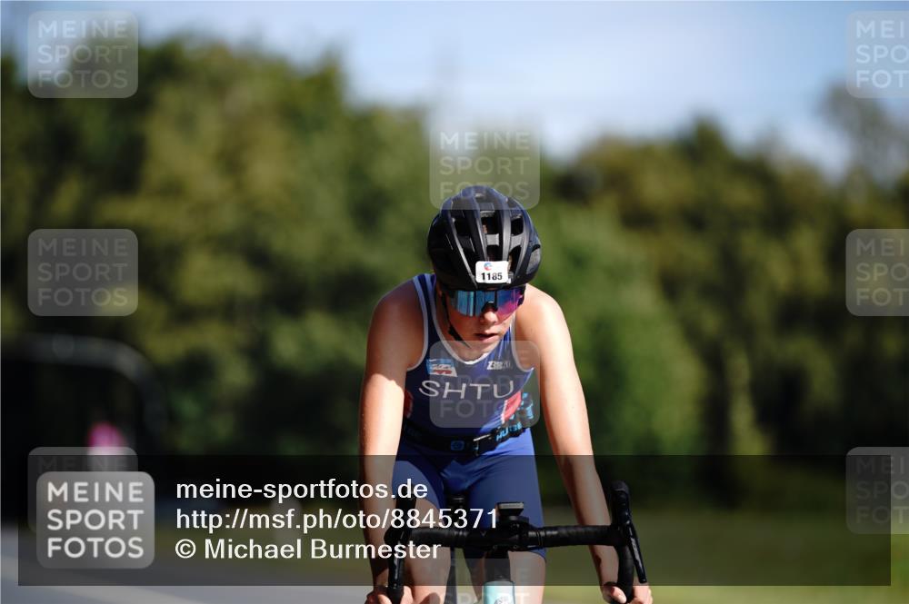 07.09.2025 - 19. Norderstedt Triathlon Michael Burmester http://msf.ph/oto/8845371 07.09.2025 11:02:41 Radfahren 1158, 1185 meine-sportfotos.de