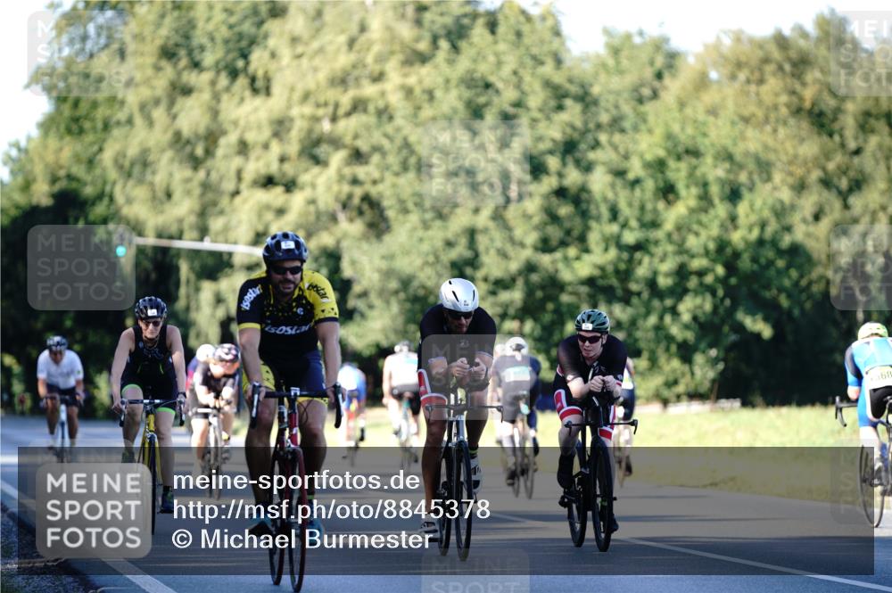 07.09.2025 - 19. Norderstedt Triathlon Michael Burmester http://msf.ph/oto/8845378 07.09.2025 16:05:02 Radfahren 548, 549, 935, 1515, 1557 meine-sportfotos.de