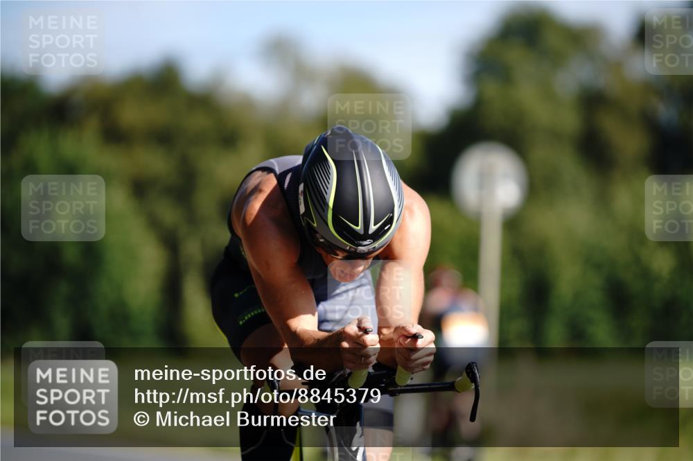 07.09.2025 - 19. Norderstedt Triathlon Michael Burmester http://msf.ph/oto/8845379 07.09.2025 11:03:06 Radfahren 225 meine-sportfotos.de