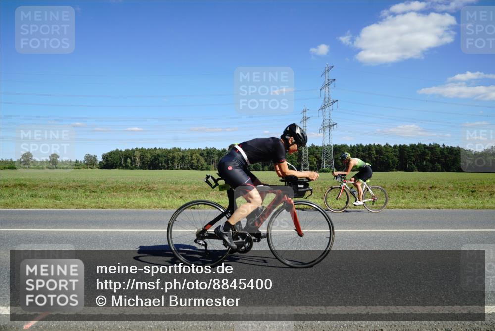 07.09.2025 - 19. Norderstedt Triathlon Michael Burmester http://msf.ph/oto/8845400 07.09.2025 15:00:29 Radfahren 447, 1507 meine-sportfotos.de